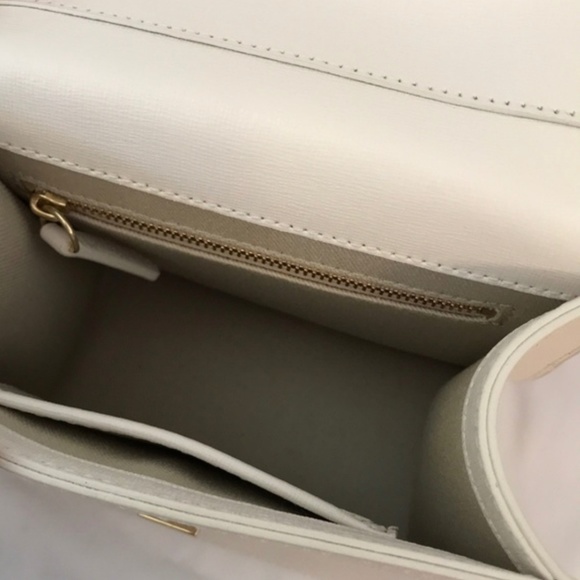 Neely and Chloe Saffiano Leather Lady Bag - Picture 8 of 8